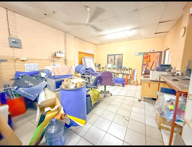 200M² FACTORY TO LET IN KULEKA